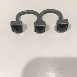 A unique ring